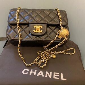 Chanel Classic Quilted Lambskin Flap Bag in Black with Gold Hardware
